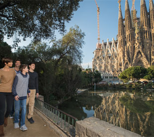 Cruceros con puerto de salida desde Barcelona. SoloCruceros.com